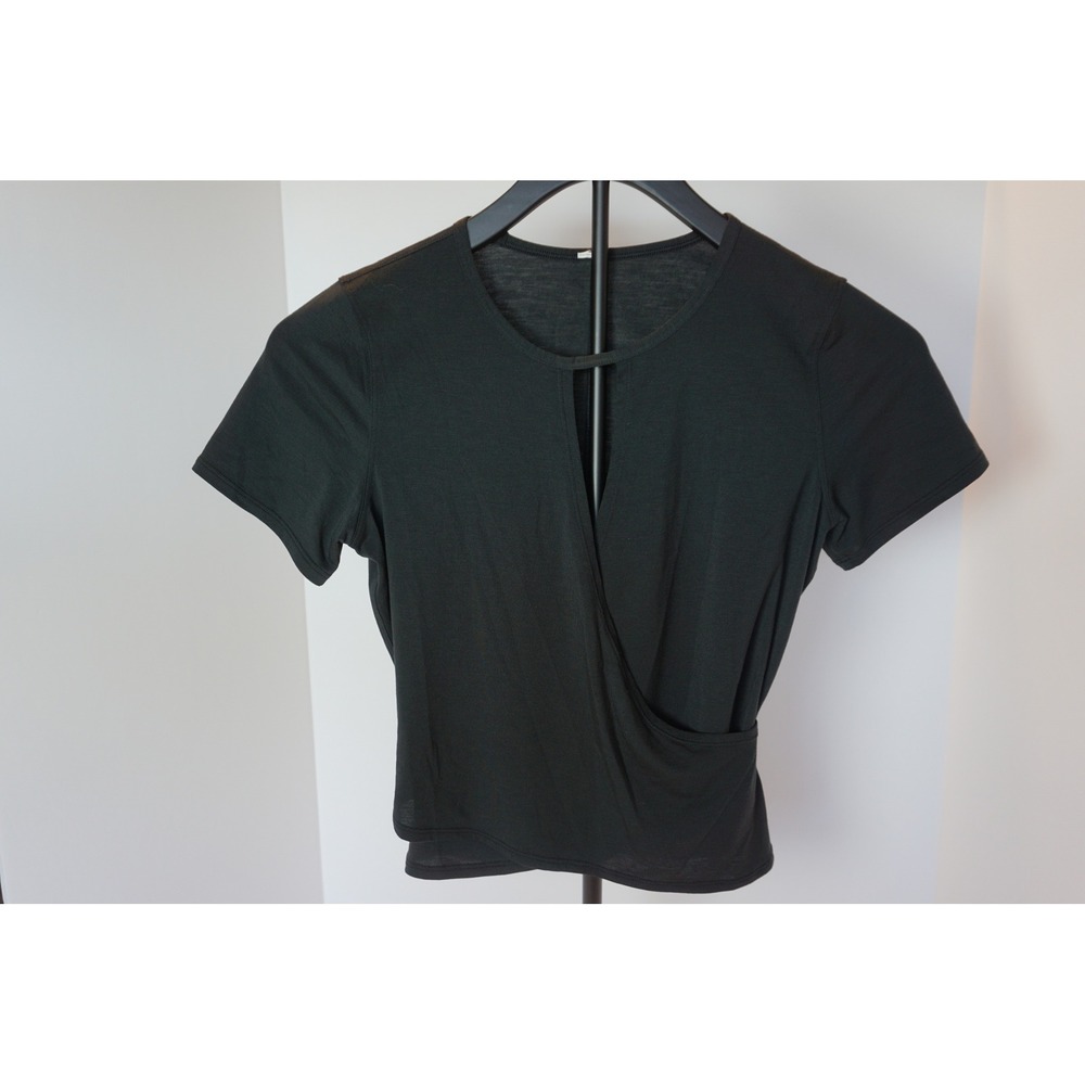 Lululemon Short Sleeve Wrap Front Keyhole Neck Yoga Top Black